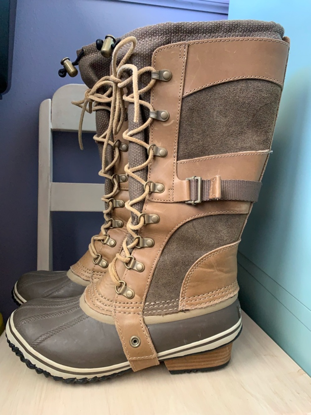 Sorel Boots - Picture 3 of 6